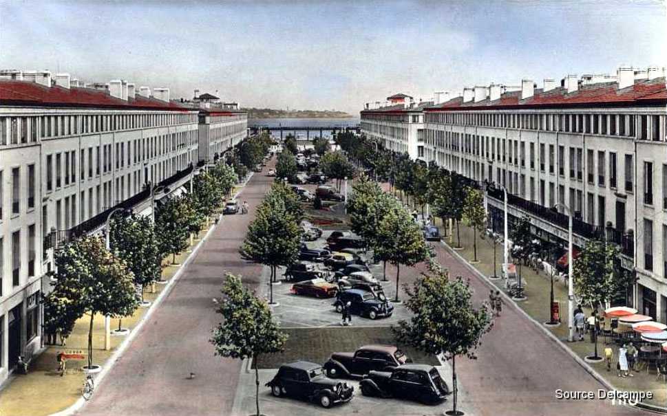 17 Royan Boulevard Aristide Briand II.jpg